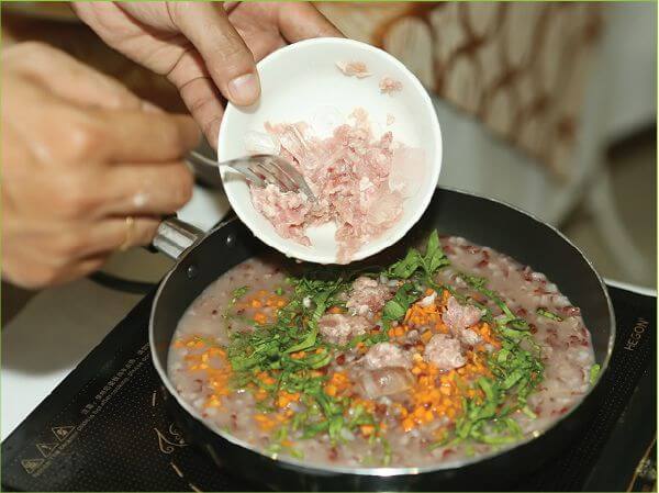 Thực đơn ngon bổ với bó xôi dành cho bé 43 Thực đơn ngon bổ với bó xôi dành cho bé 17