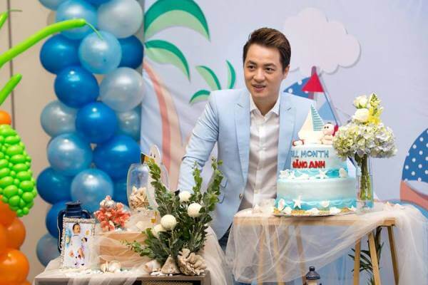 Tiệc đầy tháng hoành tráng của con trai Đăng Khôi - Thủy Anh 33