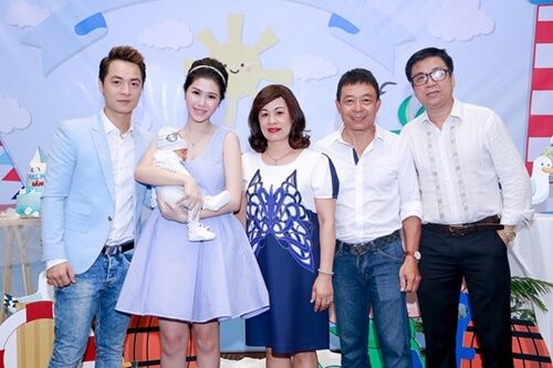Tiệc đầy tháng hoành tráng của con trai Đăng Khôi - Thủy Anh 26