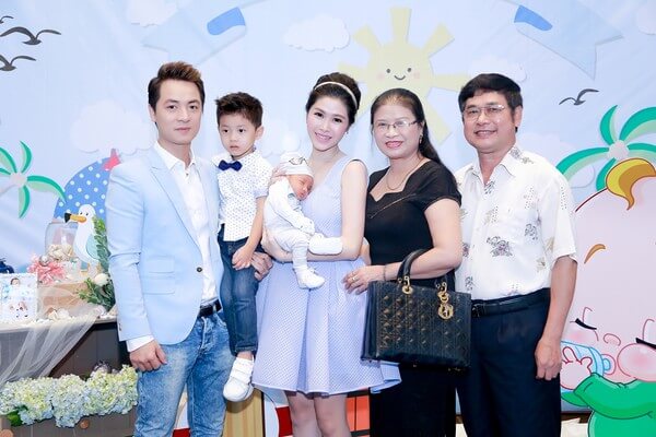 Tiệc đầy tháng hoành tráng của con trai Đăng Khôi - Thủy Anh 27