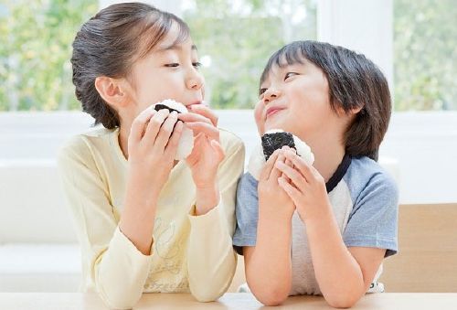 Tiệc sao cho đúng? 35 day tre an sao cho dung