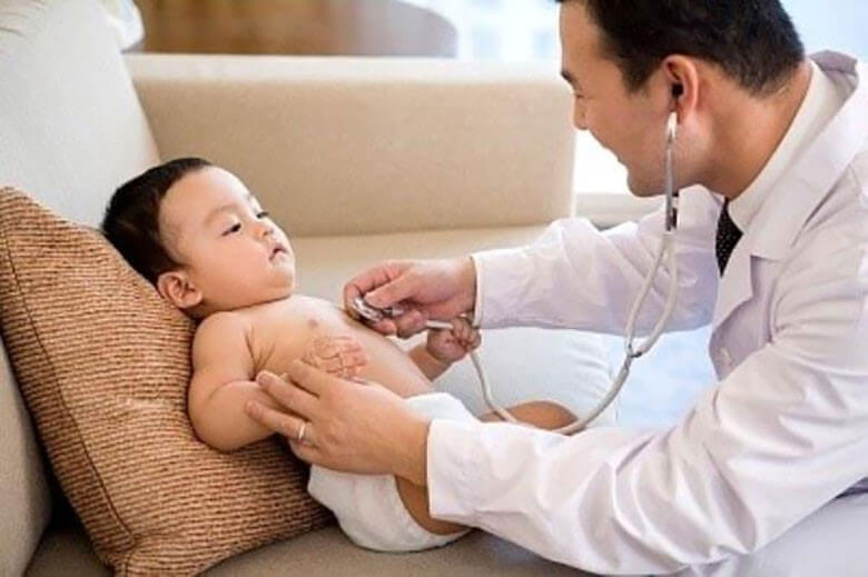 Tiền Giang: Viêm màng não mô cầu, bé 2 tuổi buộc phải đoạn chi 35 Tiền Giang: Viêm màng não mô cầu, bé 2 tuổi buộc phải đoạn chi 7