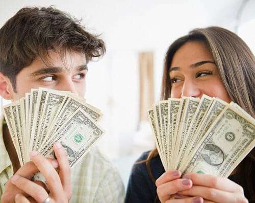Tiết lộ 5 bí mật tiền bạc vợ chồng thường giấu nhau 33 Tiết lộ 5 bí mật tiền bạc vợ chồng thường giấu nhau 5