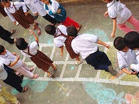 Tìm lại ký ức những trò chơi ngày xưa 53 choi