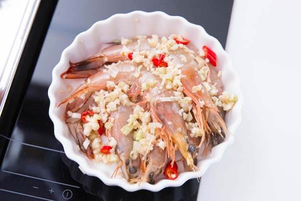 Tôm hấp sả và chanh ngọt mềm thơm ngon 51 tom hap sa
