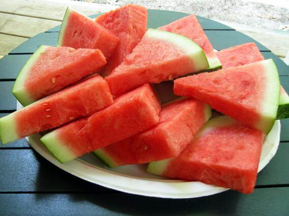 Top 7 loại trái cây tốt cho mẹ bầu trong mùa hè 45 dua-hau