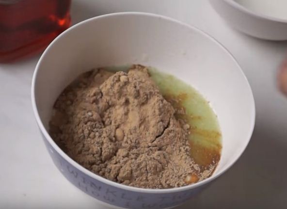 Trắng bóc như đi thẩm mỹ viện chỉ sau 3 lần sử dụng bột cam thảo 37 Trắng bóc như đi thẩm mỹ viện chỉ sau 3 lần sử dụng bột cam thảo 9
