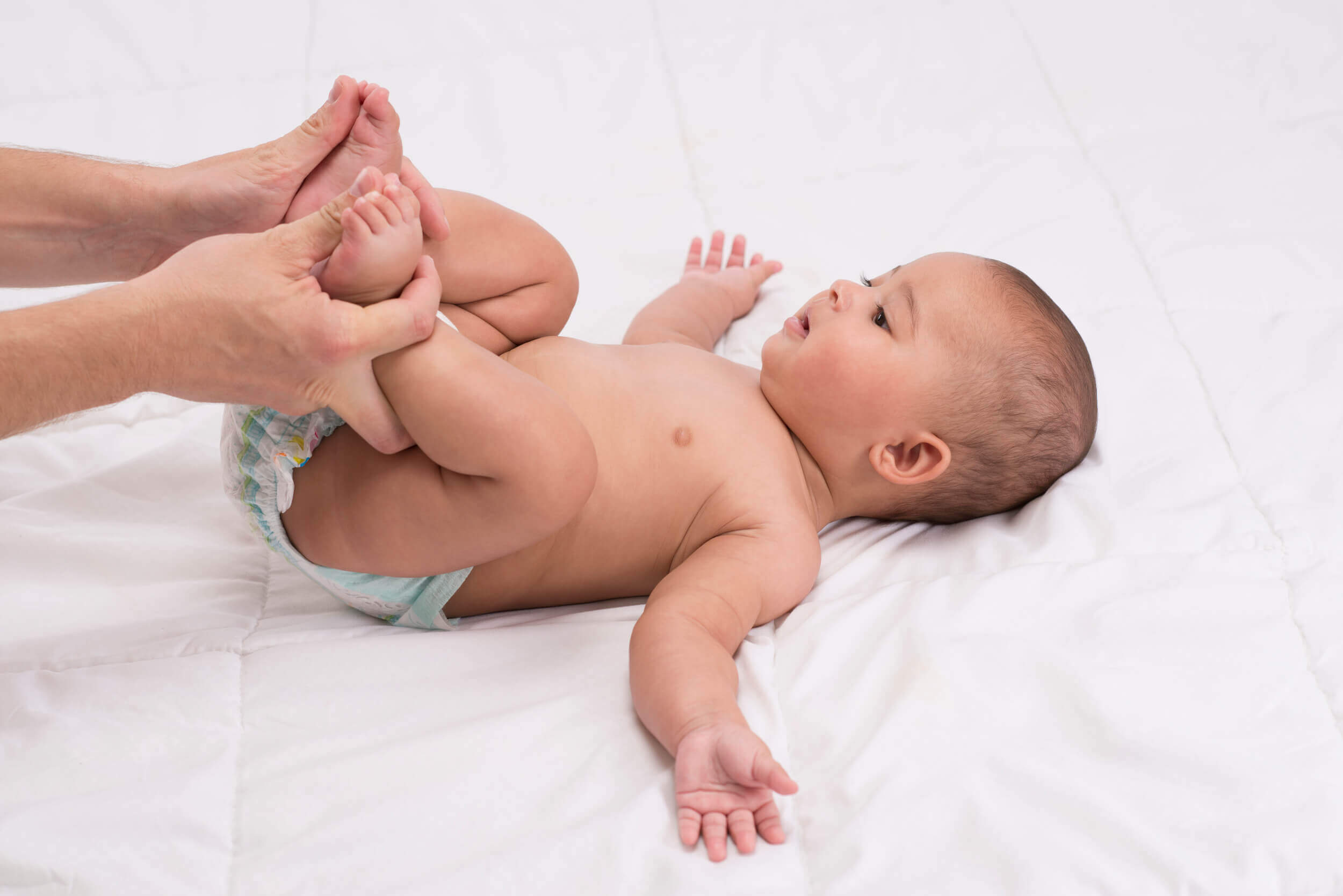 Trẻ sơ sinh bị táo bón sẽ hết ngay nhờ 2 mẹo này 35 Trẻ sơ sinh bị táo bón sẽ hết ngay nhờ 2 mẹo này 7