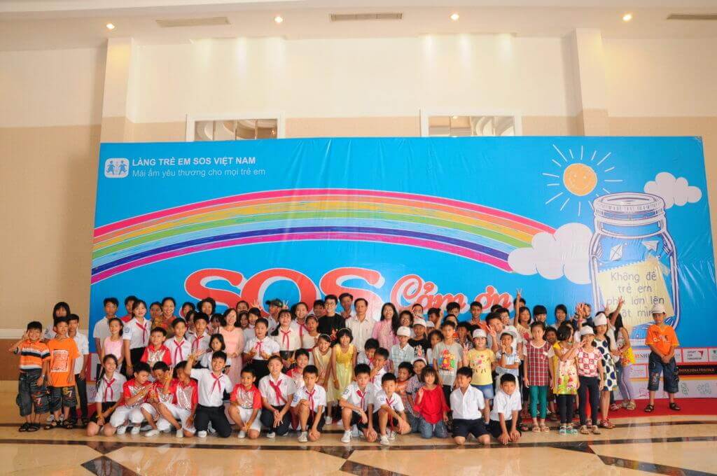 Tri ân những tấm lòng đồng hành cùng SOS Việt Nam 39 Tri ân những tấm lòng đồng hành cùng SOS Việt Nam 11
