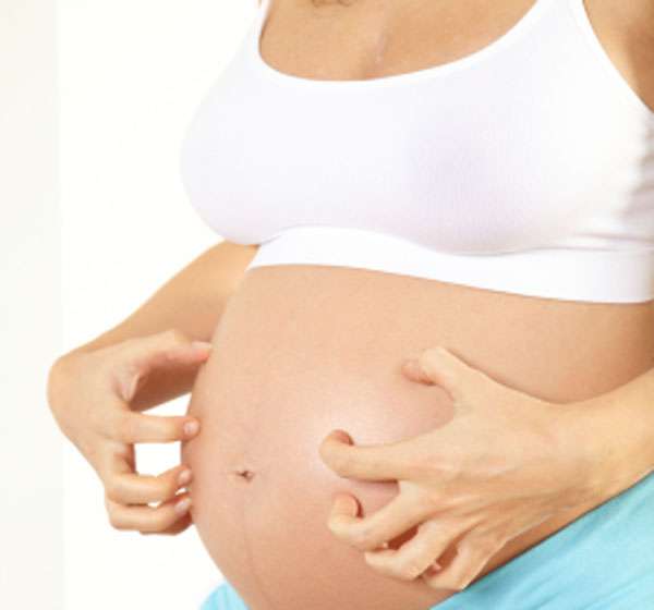 Triệu chứng ngứa khi mang thai có nguy hiểm? 35 triệu chứng ngứa trong thời kỳ mang thai