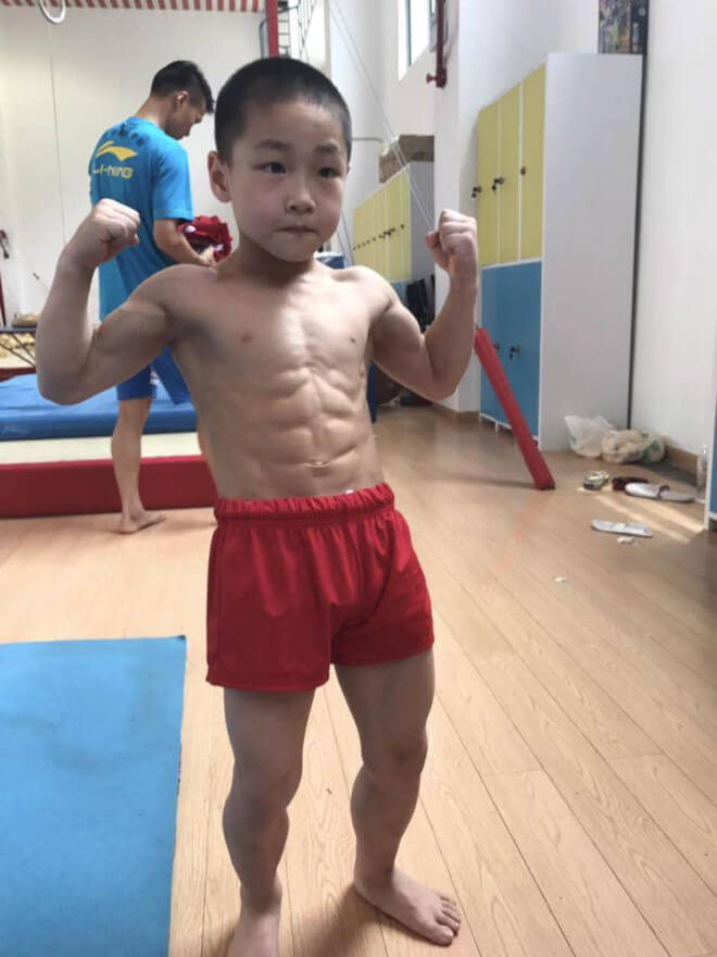 Trung Quốc: Cậu bé 7 tuổi sở hữu thân hình lực sĩ 34 Trung Quốc: Cậu bé 7 tuổi sở hữu thân hình lực sĩ 6