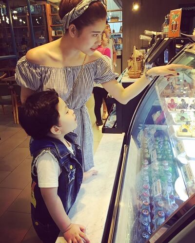 Trương Quỳnh Anh và bé Cát An "diễn sâu" trong bộ ảnh mới 43 Trương Quỳnh Anh và bé Cát An "diễn sâu" trong bộ ảnh mới 15