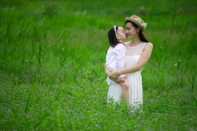 Tử vi cho mẹ tuổi Dậu trong năm Đinh Dậu 35 me-con