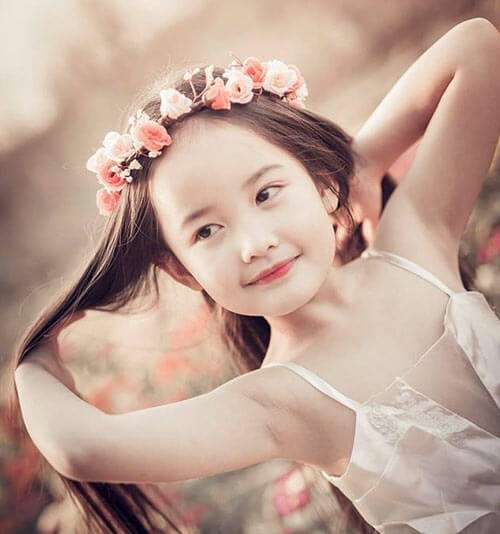 Vẻ đẹp "hút hồn" của cô bé Hà Nội 6 tuổi 41 Vẻ đẹp "hút hồn" của cô bé Hà Nội 6 tuổi 21
