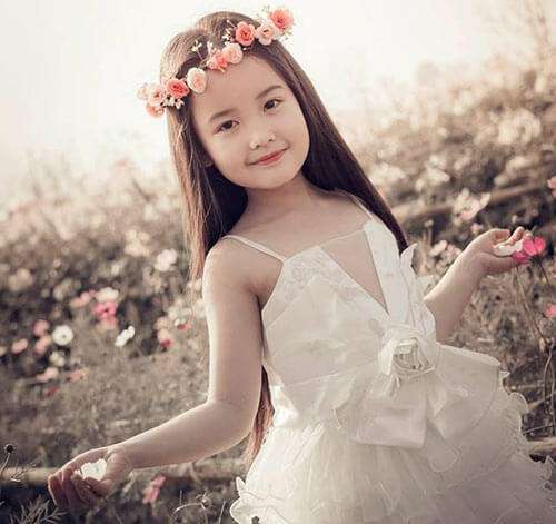 Vẻ đẹp "hút hồn" của cô bé Hà Nội 6 tuổi 46 Vẻ đẹp "hút hồn" của cô bé Hà Nội 6 tuổi 26