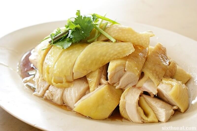 Kỹ thuật chặt gà luộc chuẩn đẹp