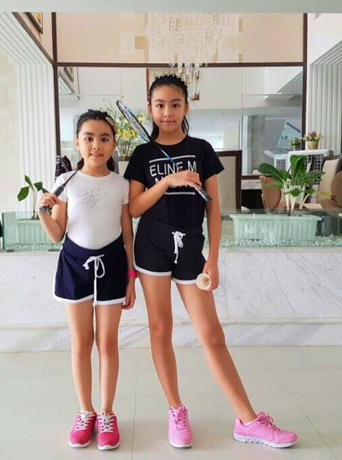 Vợ chồng Quyền Linh trả lương cho con làm việc nhà 8