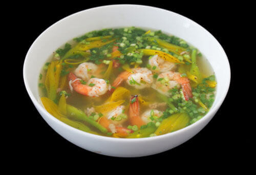 Vô vàn công dụng chữa bệnh “thần kỳ” từ hoa kim châm 37 canh hoa kim châm nấu tôm