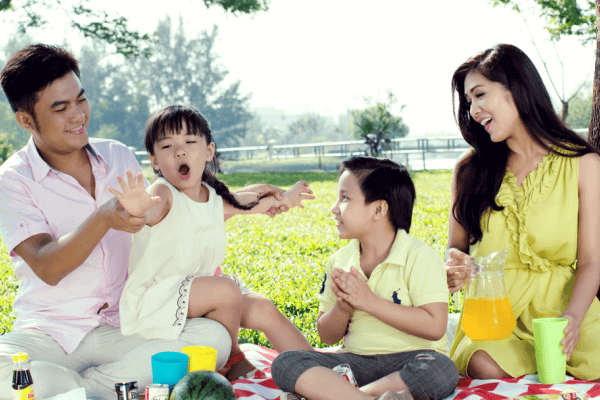 Yêu thương con thật lòng hãy thường xuyên làm những việc này để trẻ không con cô đơn trong chính ngôi của mình 8