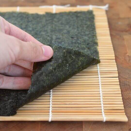 Cách làm kimbap đơn giản, chuẩn vị Hàn Quốc 44 cách làm kimbap đơn giản 1