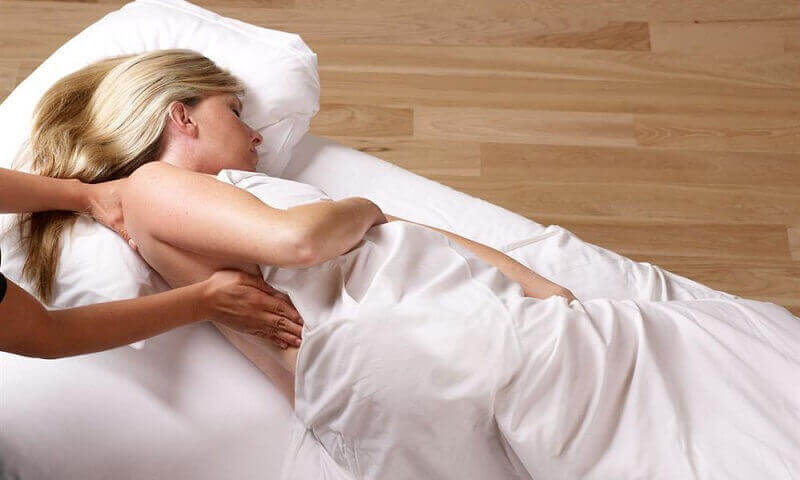 Cách mát xa cho bà bầu xua tan mệt nhọc trong thai kỳ 6