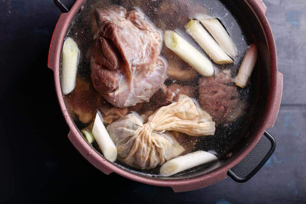 C&aacute;ch nấu b&uacute;n b&ograve; đơn giản 