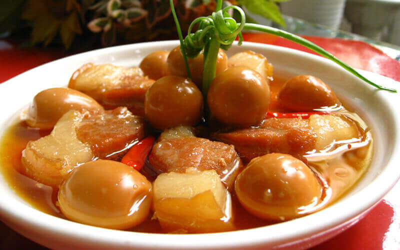 Cách nấu thịt kho tàu đơn giản mà thơm ngon đãi khách ngày tết 41 Cách nấu thịt kho tàu đơn giản mà thơm ngon đãi khách ngày tết 13