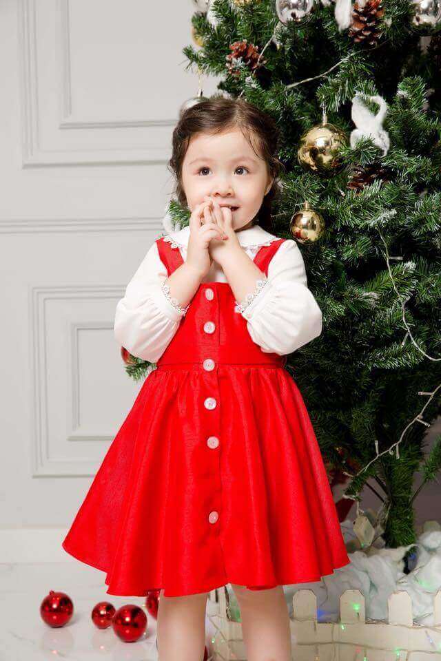Con gái Elly Trần hóa thân thành "Cháu gái ông già Noel" 41 Con gái Elly Trần hóa thân thành "Cháu gái ông già Noel" 13