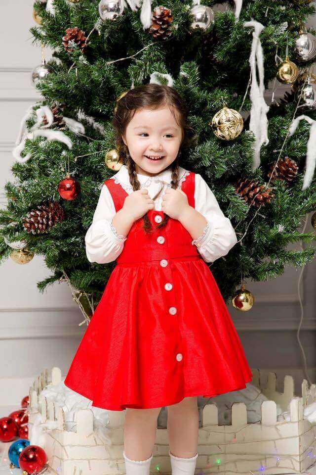 Con gái Elly Trần hóa thân thành "Cháu gái ông già Noel" 42 Con gái Elly Trần hóa thân thành "Cháu gái ông già Noel" 14