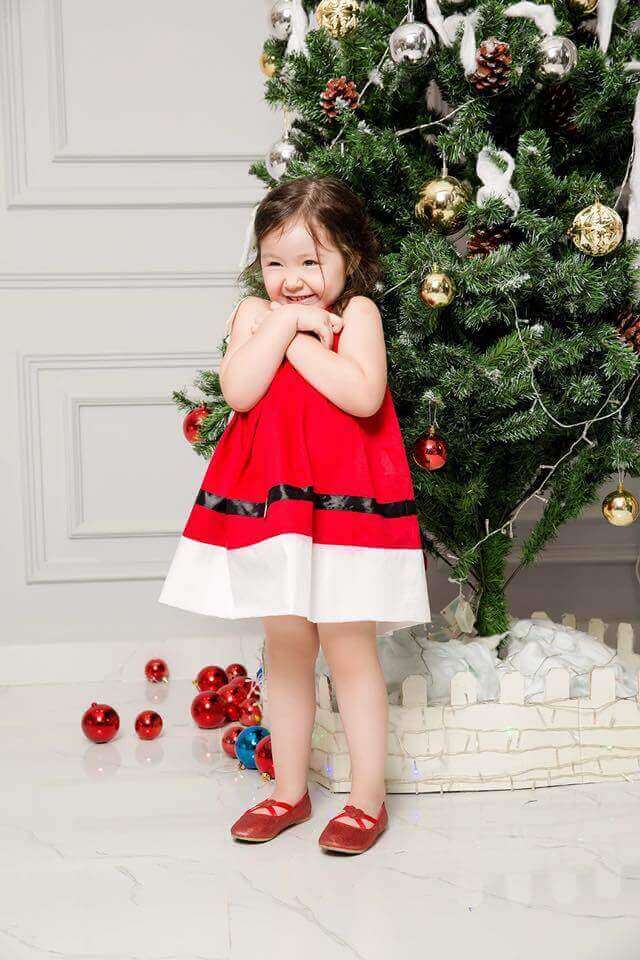 Con gái Elly Trần hóa thân thành "Cháu gái ông già Noel" 48 Con gái Elly Trần hóa thân thành "Cháu gái ông già Noel" 20
