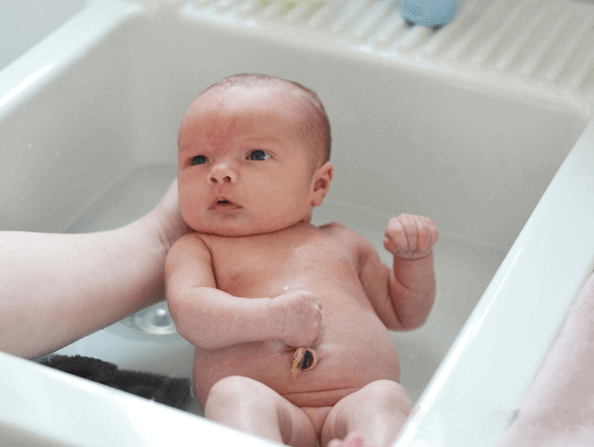 Mách mẹ cách tắm cho trẻ trong mùa đông 34 Mách mẹ cách tắm cho trẻ trong mùa đông 6