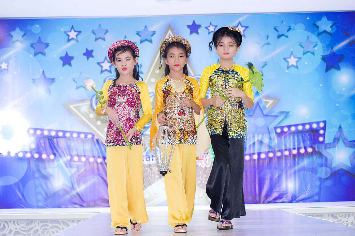 Mẫu nhí Starkids và màn trình diễn ấn tượng tại Star Party 2017 37 Mẫu nhí Starkids và màn trình diễn ấn tượng tại Star Party 2017 9