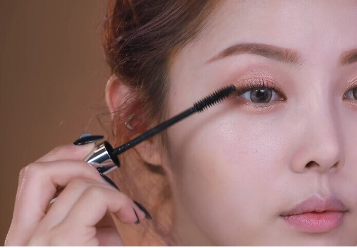 Mẹo trang điểm tự nhiên đi chơi tết cho mẹ xinh yêu 62 Trang điểm tự nhiên đi chơi tết