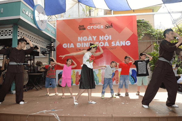 Ngày hội Gia đình tỏa sáng: Bé vui, bé khỏe, bé vẽ tương lai 49 Ngày hội Gia đình tỏa sáng: Bé vui, bé khỏe, bé vẽ tương lai 21