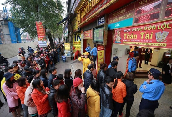 Ngày vía thần tài năm nay mua vàng nào cho may mắn? 33 Ngày vía thần tài năm nay mua vàng nào cho may mắn? 5