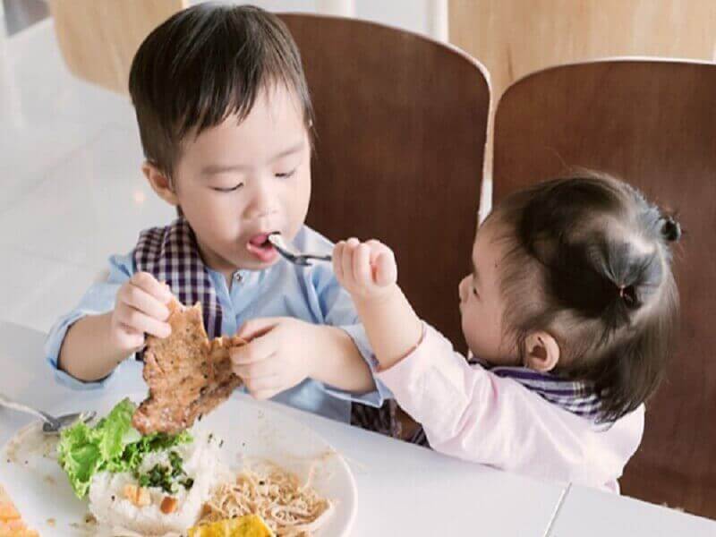 Những lưu ý trong chế độ dinh dưỡng cho trẻ 1 tuổi mẹ cần "nằm lòng" 34 Những lưu ý trong chế độ dinh dưỡng cho trẻ 1 tuổi mẹ cần "nằm lòng" 6