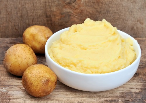 Trị thâm quầng mắt lâu năm bằng 5 nguyên liệu thiên nhiên 33 trị thâm quầng mắt lâu năm