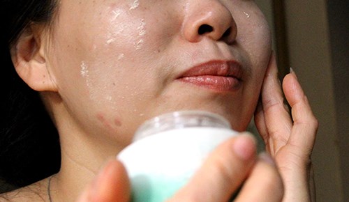 Trung Quốc: Giảm trí nhớ, mắc bệnh thận vì dùng mỹ phẩm trắng da giá rẻ 33 Trung Quốc: Giảm trí nhớ, mắc bệnh thận vì dùng mỹ phẩm trắng da giá rẻ 5