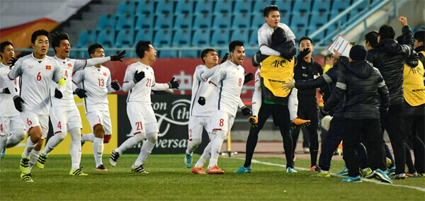 U23 Việt Nam khiến cả hội “bánh bèo” và hội các “bà mẹ bỉm sữa” đều mê mẩn 35 U23 Việt Nam khiến cả hội “bánh bèo” và hội các “bà mẹ bỉm sữa” đều mê mẩn 7