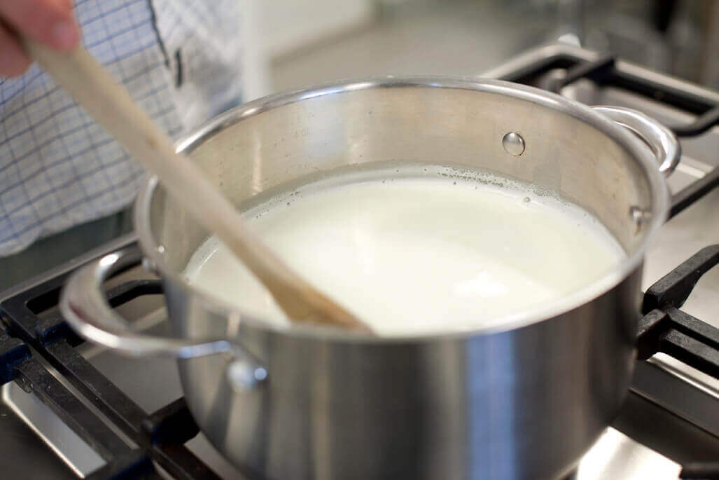 Vào bếp với cách làm bánh flan bằng nồi cơm điện ngay nào! 43 Vào bếp với cách làm bánh flan bằng nồi cơm điện ngay nào! 15