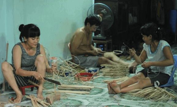 Xóm lồng đèn giấy Phước Bình, nơi lưu giữ ký ức nhiều thế hệ 11