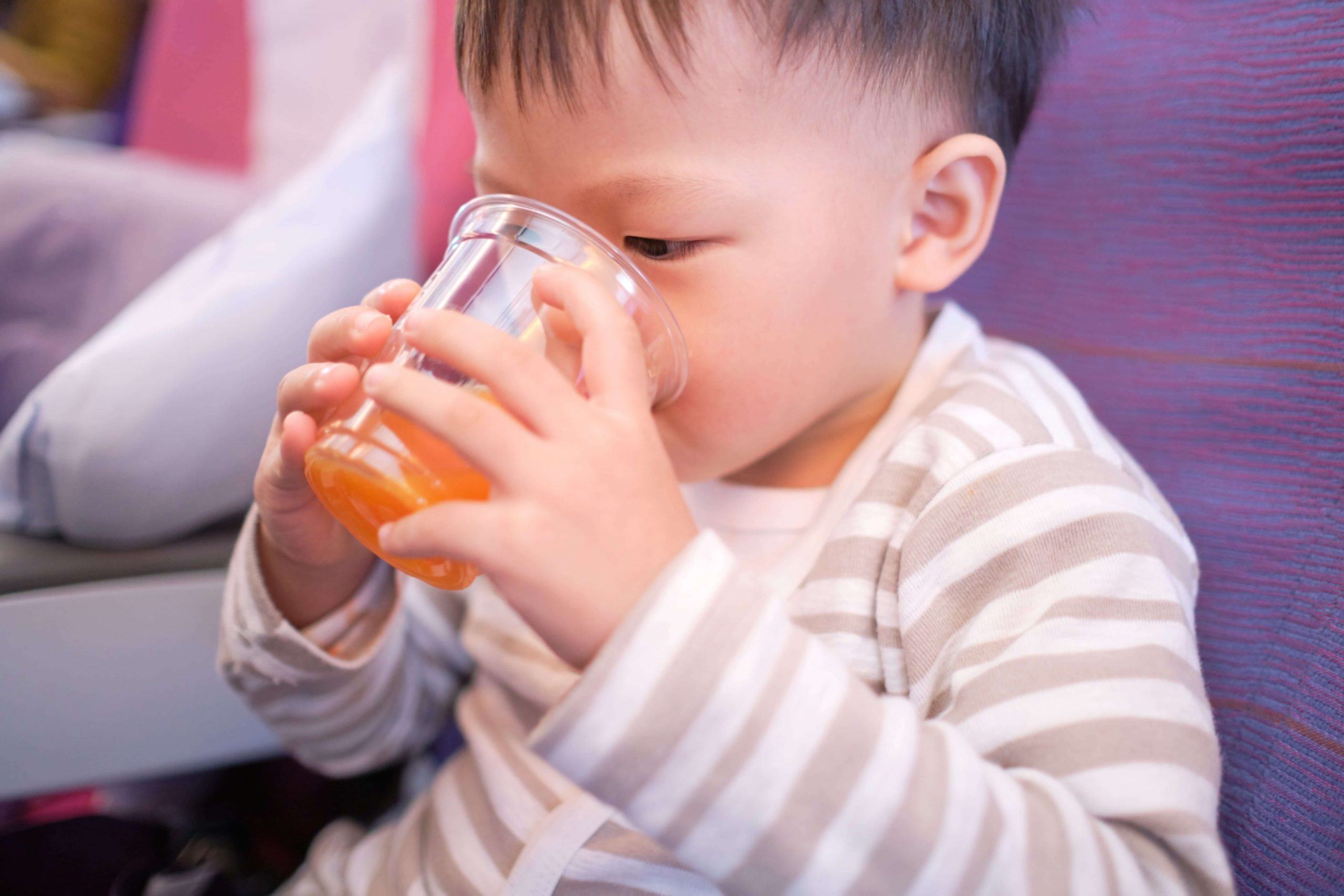 Cho bé uống nước cam mỗi ngày có tốt không? 34 uống nước cam mỗi ngày