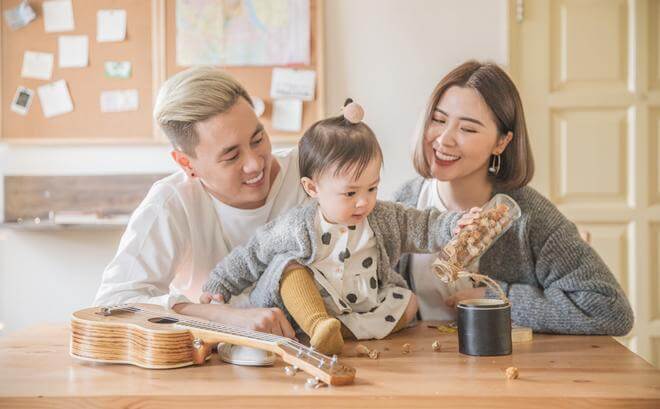 Bật mí cách chọn trang phục cho bộ ảnh gia đình đẹp ấm áp 37 ảnh gia đình