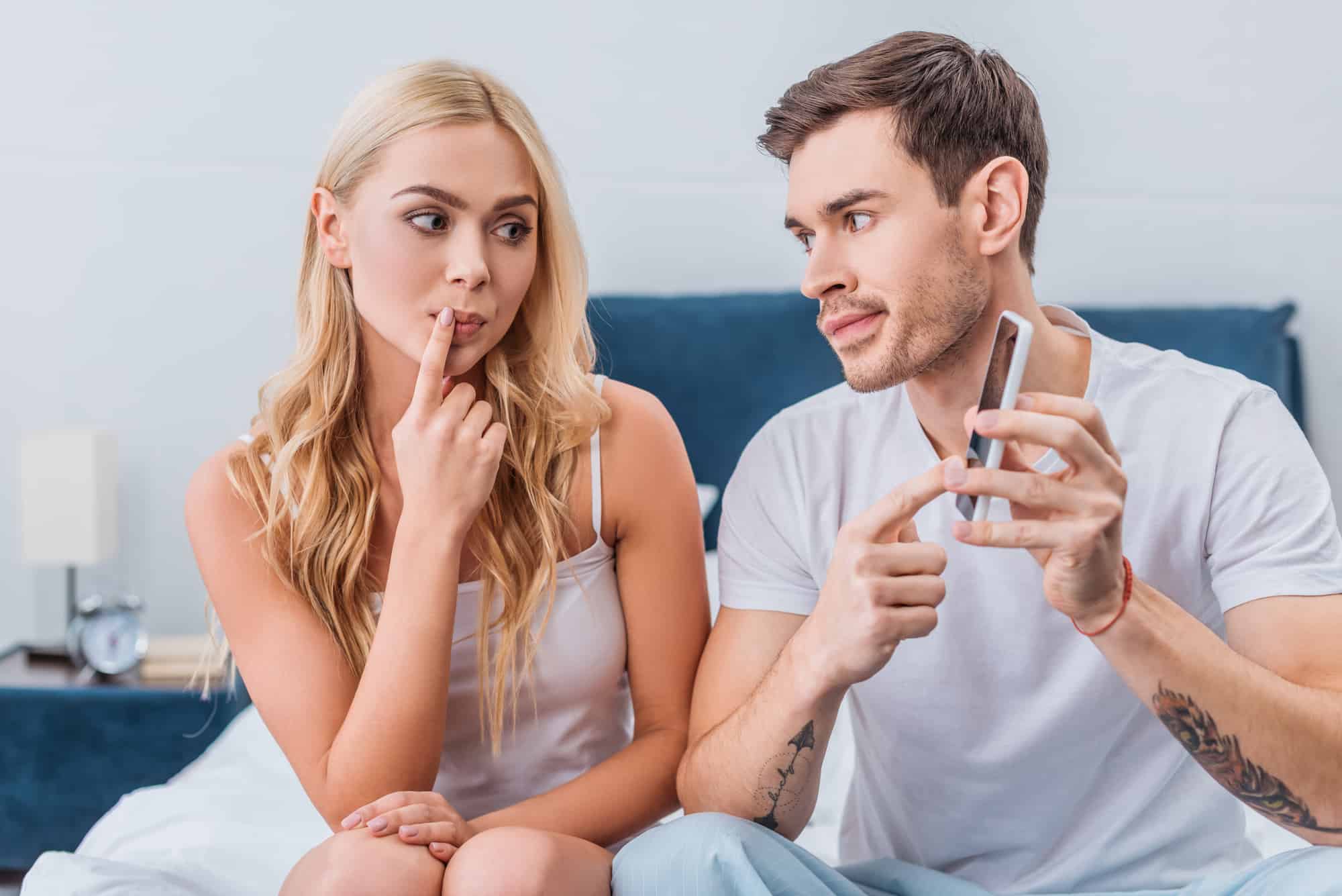 Chồng ghen tuông, dấu hiệu cảnh báo mối quan hệ độc hại 36 chồng ghen tuông