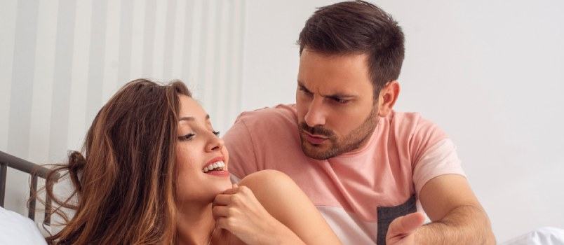 Chồng ghen tuông, dấu hiệu cảnh báo mối quan hệ độc hại 35 ghen tuông