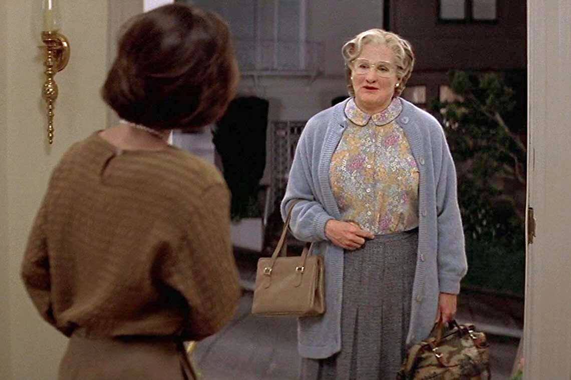 Những bộ phim gia đình đáng xem nhân dịp nghỉ lễ 30/4 - 1/5 43 mrs.doubtfire