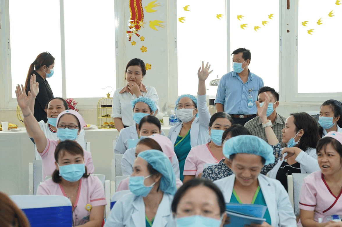 Bệnh viện Phụ sản MêKông tổ chức hội thảo khoa học dinh dưỡng dành cho trẻ sinh mổ 37 chăm sóc trẻ sinh mổ