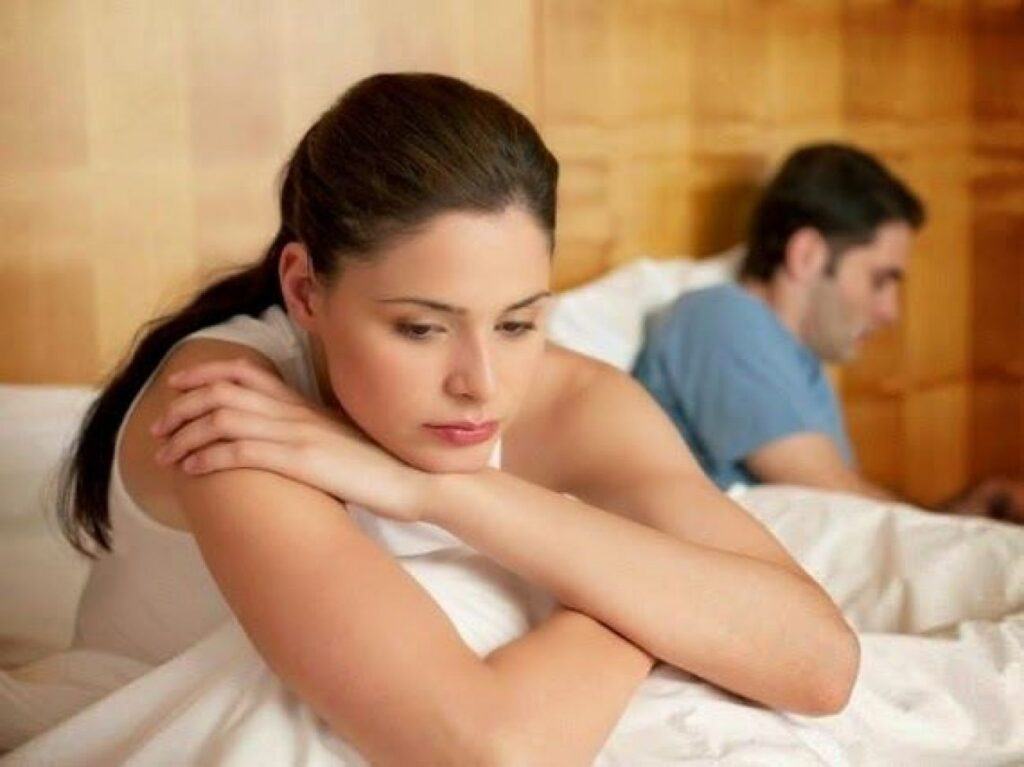 chồng lạnh nhạt với vợ