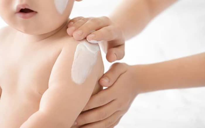 Đúng và sai trong vệ sinh da cho trẻ nhỏ 11