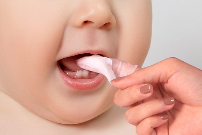 Chăm sóc răng sữa cho con 8